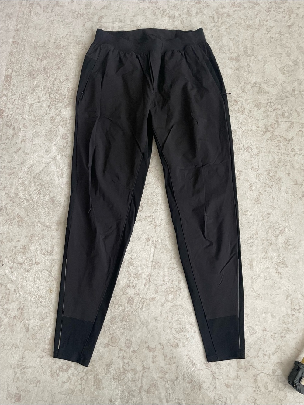 Lululemon Men's Black Performance Jogger Pants